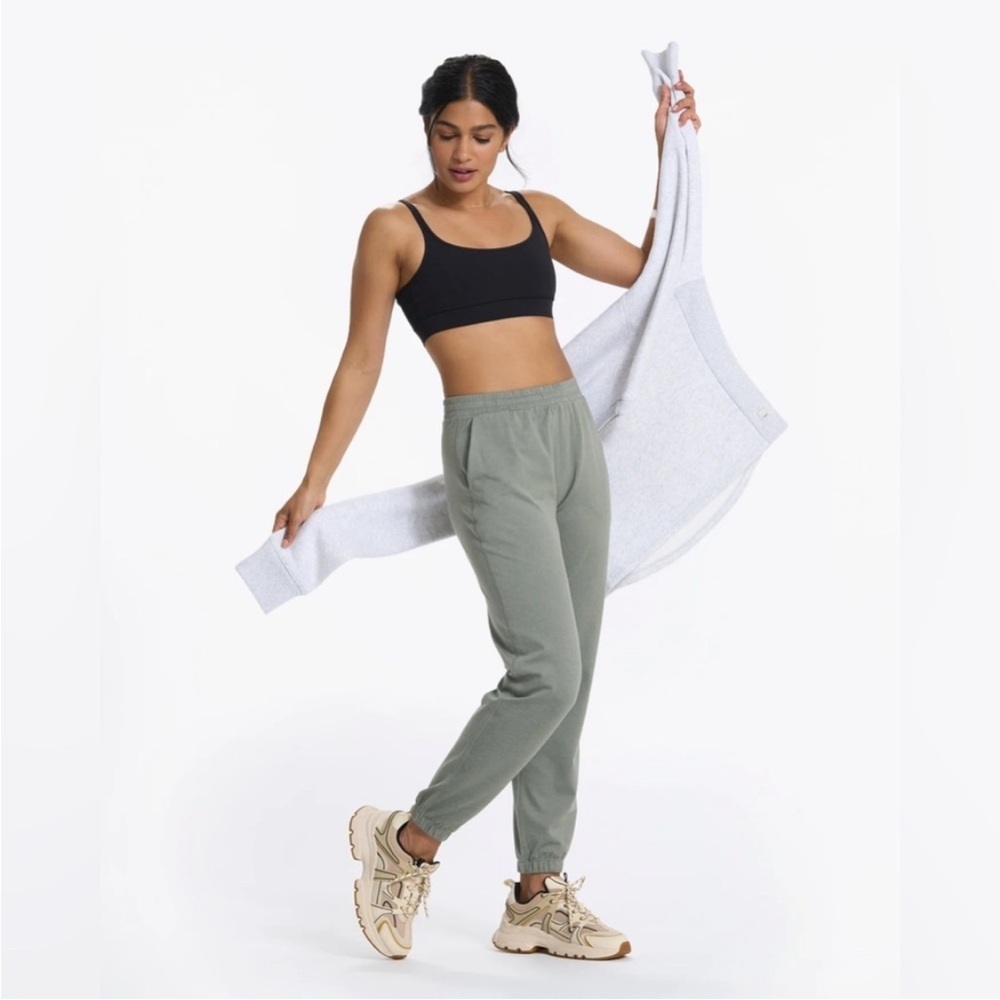 Vuori Boyfriend Jogger Laurel Heather
Size medium - Picture 5 of 8